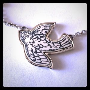 🌺 Brighton Bird Necklace